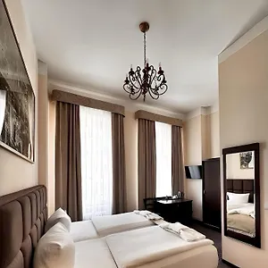 Upper Kurfuerstendamm Otel